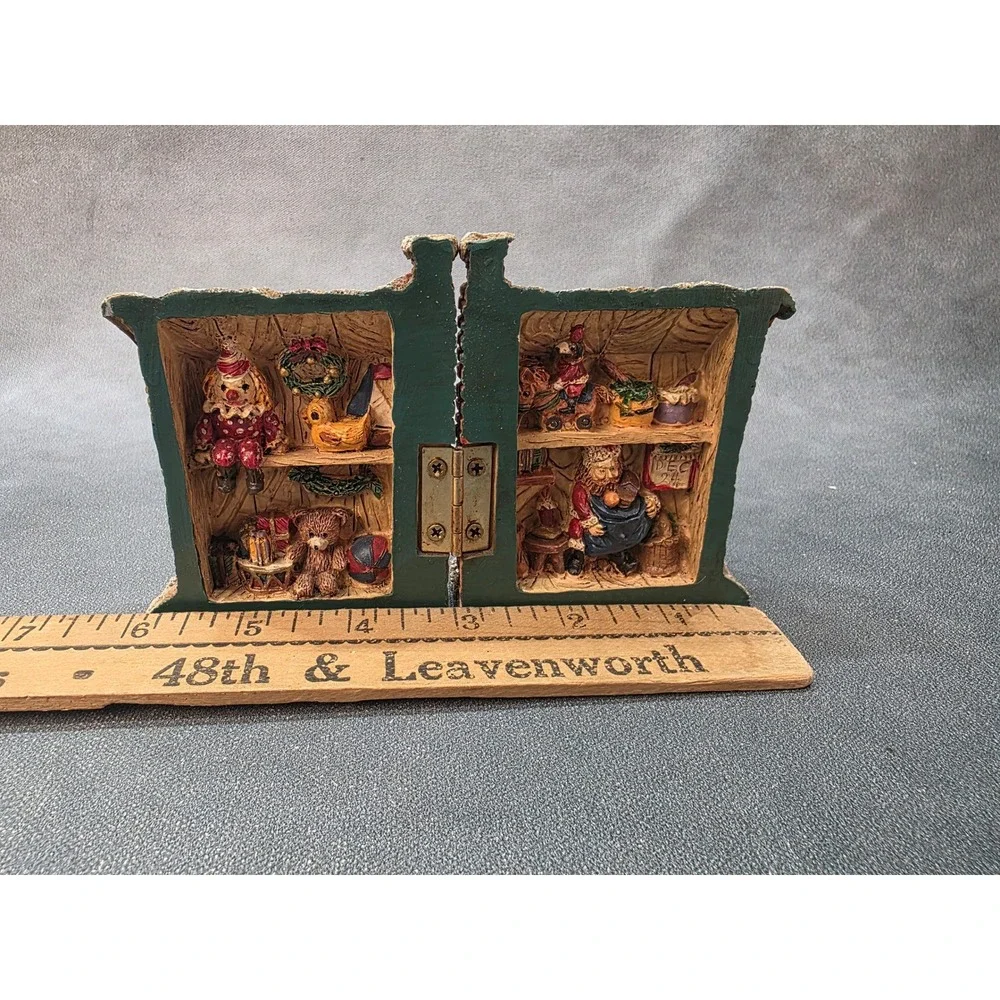 Vintage Christmas Hinged Resin Stone Cottage Toy Shop Figurine Santa Teddy Bear